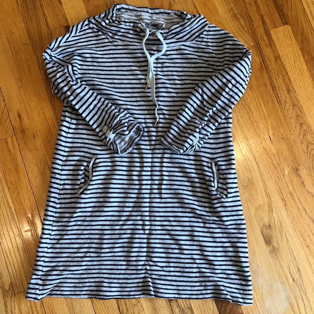Striped sweatshirt tunic mock turtle neck